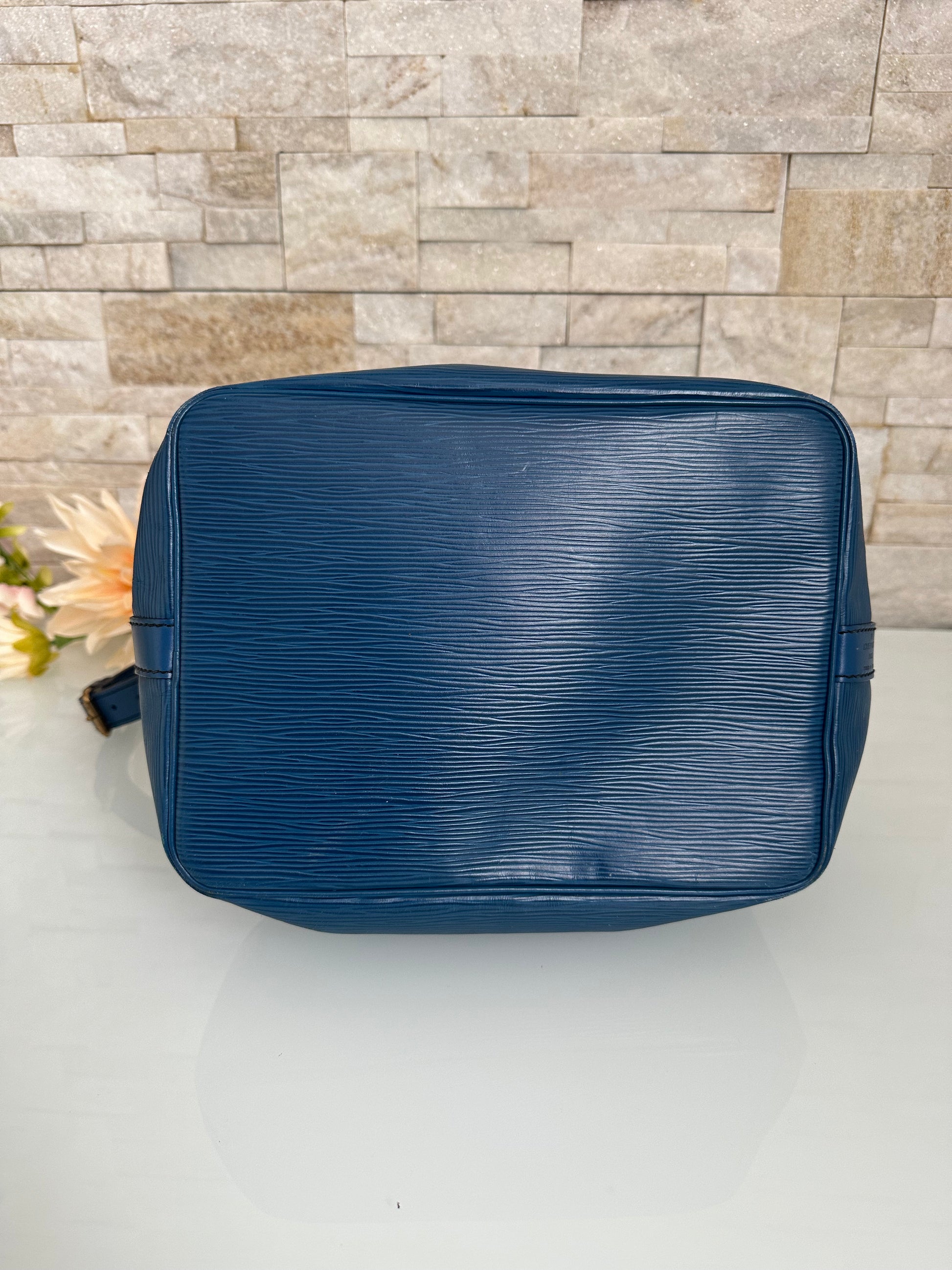 Louis Vuitton Petit Noe Epi