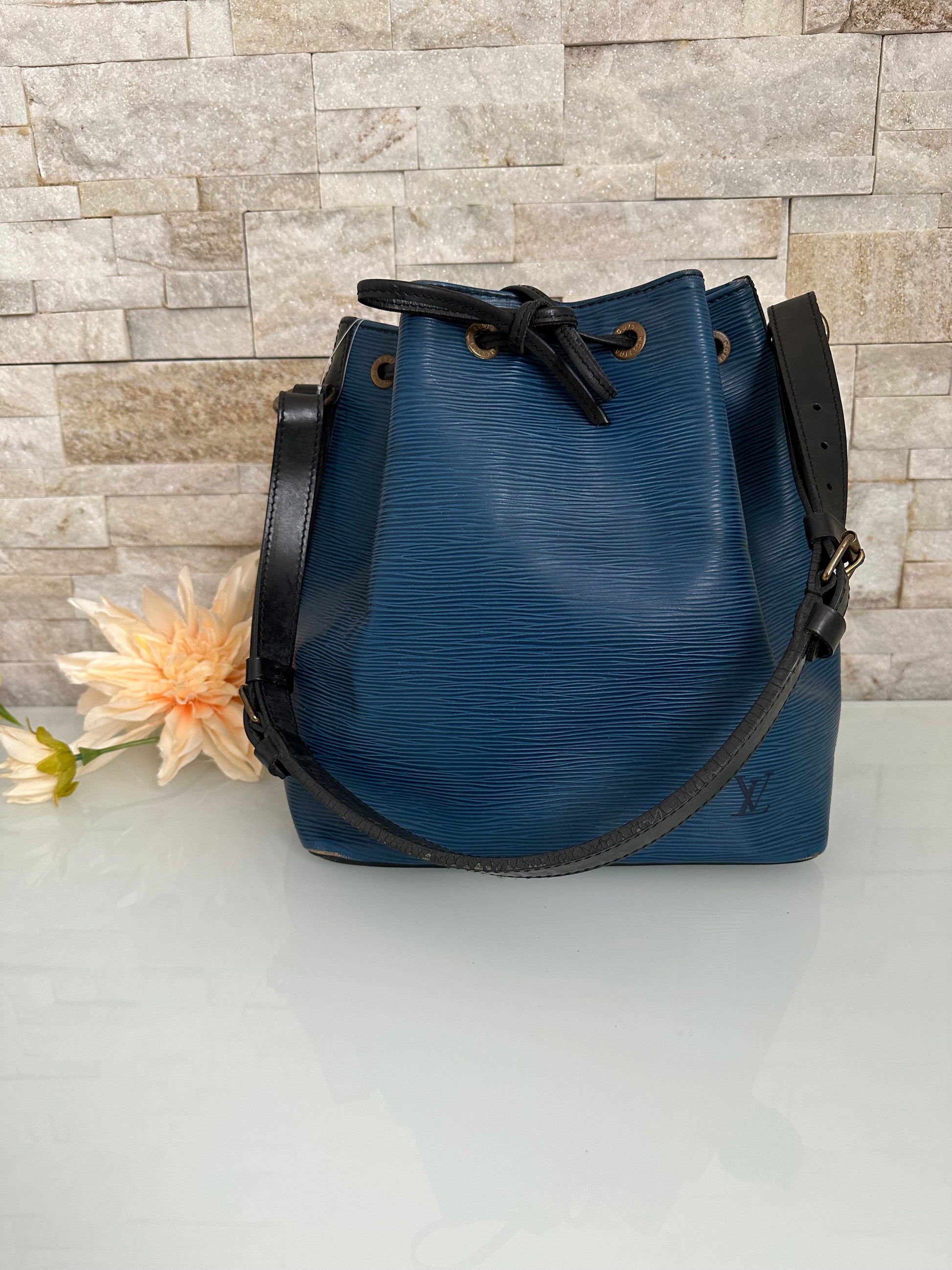 Louis Vuitton Petit Noe Epi