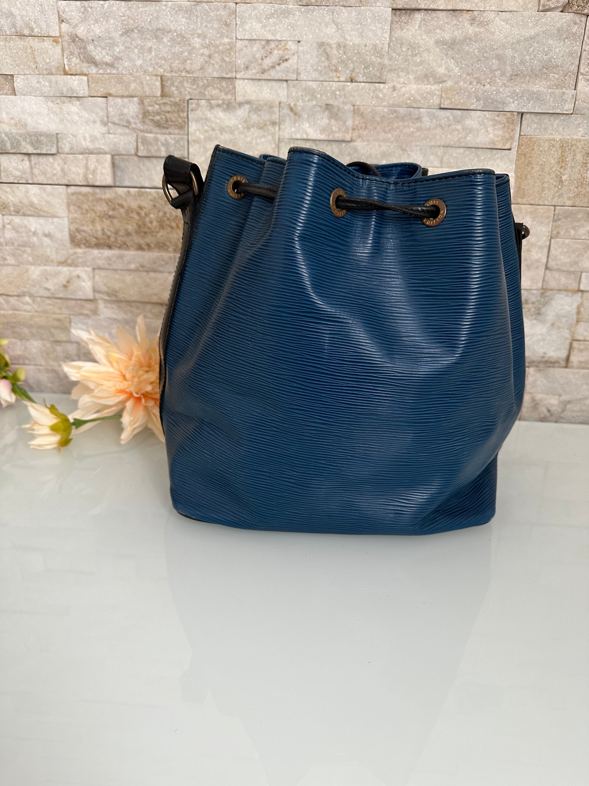 Louis Vuitton Petit Noe Epi