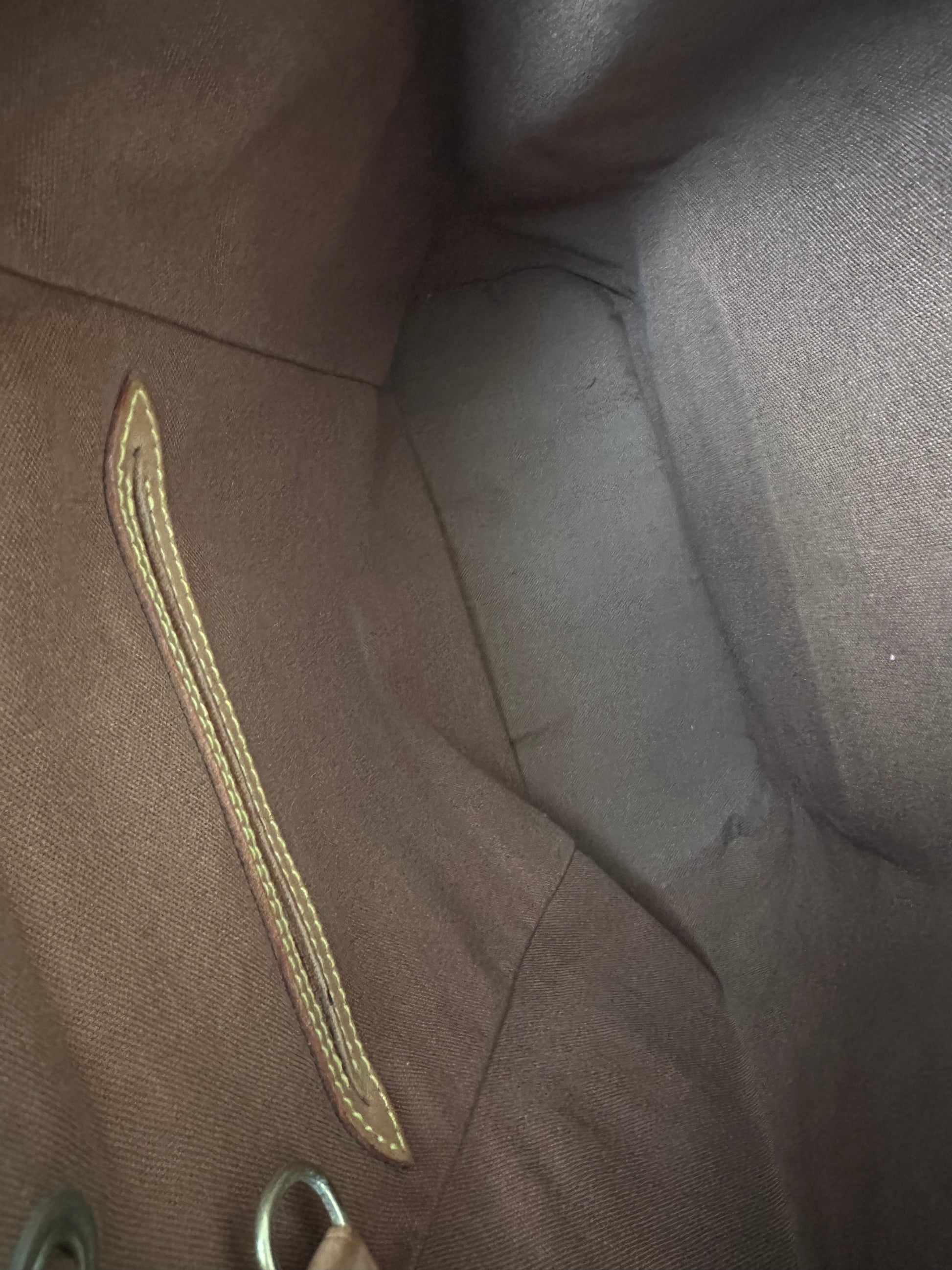 Louis Vuitton Montsouris MM Rucksack