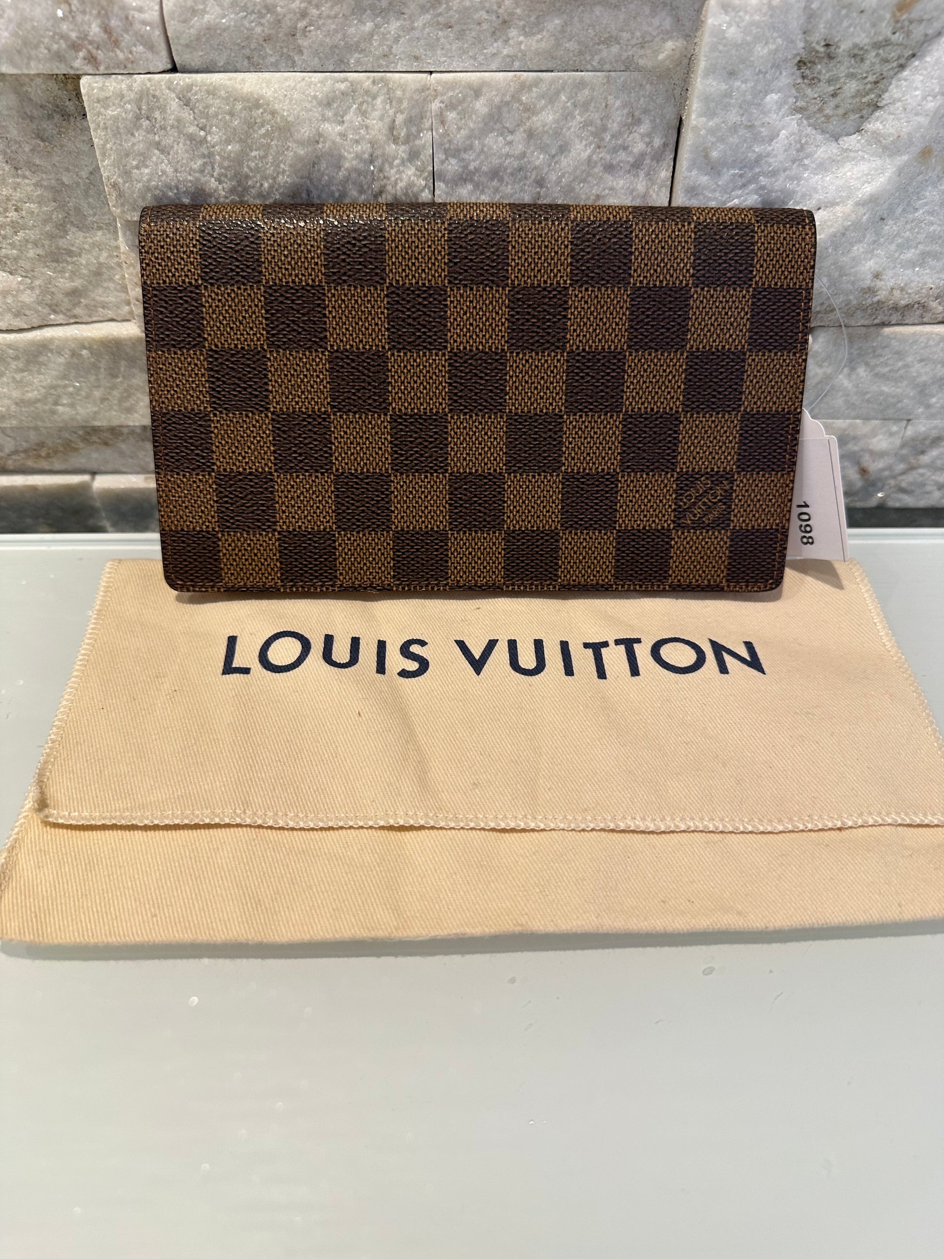 Louis Vuitton Agenda Cover