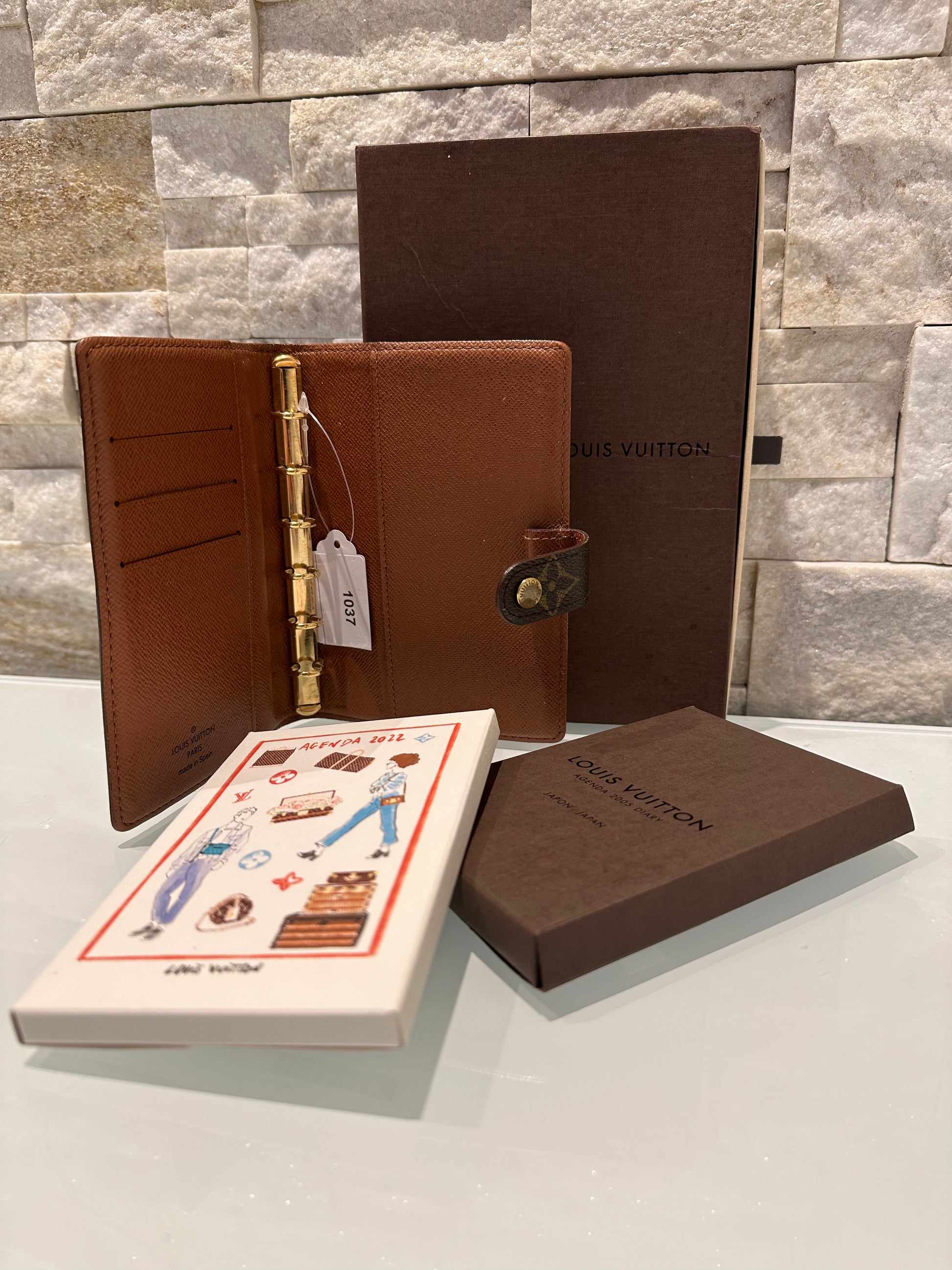 Louis Vuitton Agenda Cover