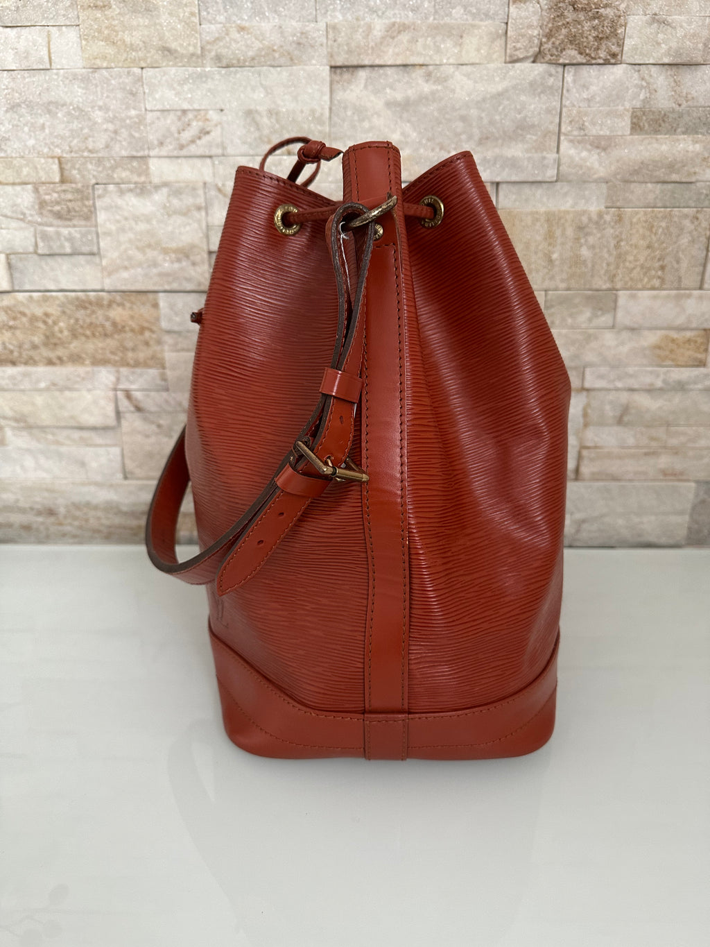 Louis Vuitton Grand Noe Epi