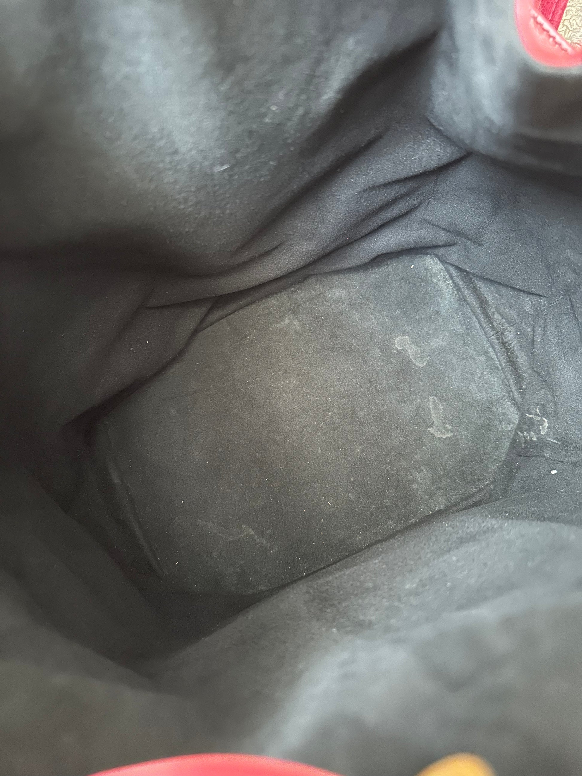 Louis Vuitton Grand Noe Epi