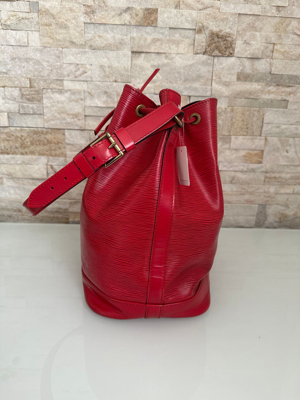 Louis Vuitton Grand Noe Epi