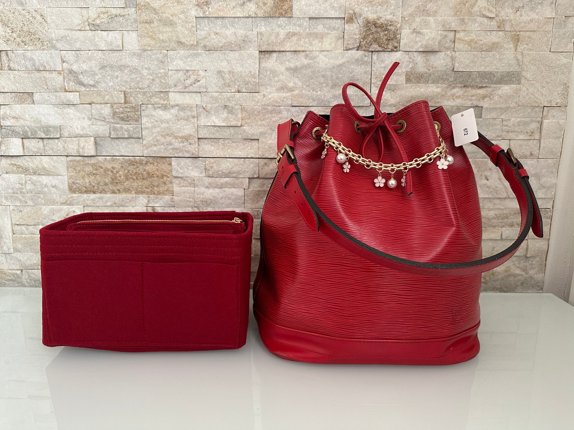 Louis Vuitton Grand Noe Epi